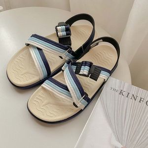 Native Zurich blue sandals US 12 brand new
